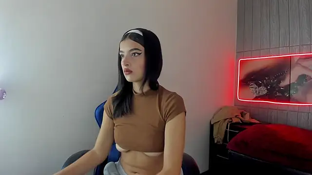 honeyluxe  online show from 02-03-26, 04:43