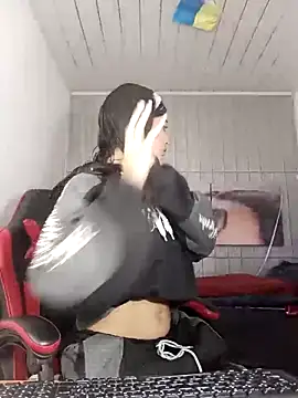 honeyluxe  online show from 02-22-26, 04:13