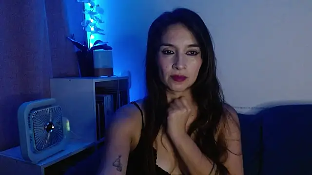 Almaglow  online show from 03-02-26, 01:52