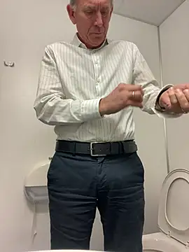 Snapshot of Pierre4tjyxx chatting on 02-05-26, 04:33 Pierre4tjyxx online show from 02-05-26, 04:33