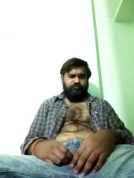 Snapshot of handsomeboy1414 chatting on 01-18-26, 01:20 handsomeboy1414 online show from 01-18-26, 01:20