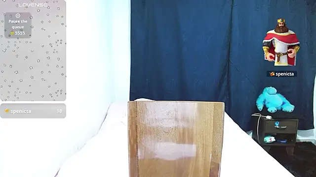 Madelheine online show from 02-13-26, 01:34