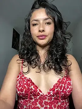 Snapshot of auroramooon chatting on 02-28-26, 08:10 auroramooon online show from 02-28-26, 08:10