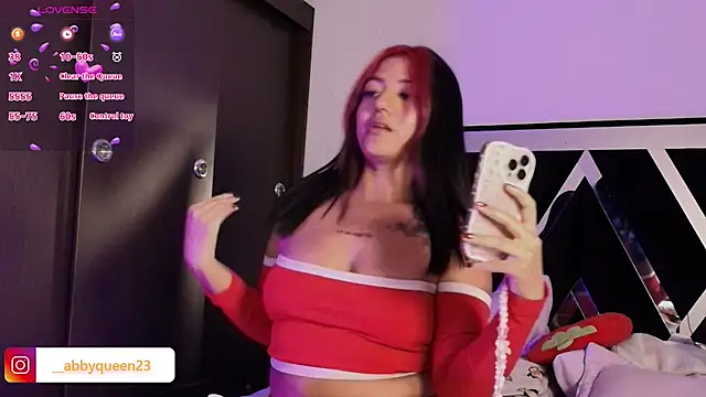 Snapshot of queen_of_you_heart chatting on 02-11-26, 12:48 queen of you heart online show from 02-11-26, 12:48