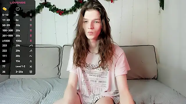 Snapshot of iceseeker2 chatting on 02-10-26, 07:23 iceseeker2 online show from 02-10-26, 07:23