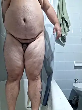 Snapshot of Gummyto chatting on 03-19-26, 11:09 Gummyto online show from 03-19-26, 11:09