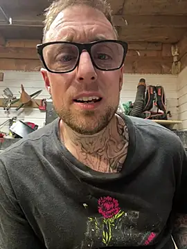 WIDBIGWHITECOCK online show from 02-03-26, 06:22