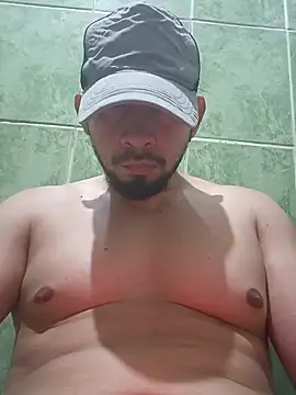 Snapshot of paladito01 chatting on 02-20-26, 06:26 paladito01 online show from 02-20-26, 06:26