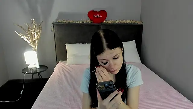 SkinyJoys online show from 02-20-26, 01:57