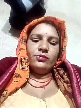 Hot hiuj online show from 01-18-26, 07:39