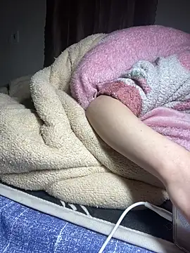 Snapshot of lealia699 chatting on 01-05-26, 07:39 lealia699 online show from 01-05-26, 07:39