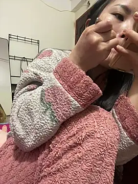 Snapshot of lealia699 chatting on 02-08-26, 02:42 lealia699 online show from 02-08-26, 02:42