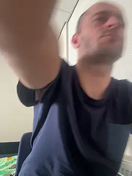 Snapshot of Majestik1 chatting on 03-20-26, 03:06 Majestik1 online show from 03-20-26, 03:06