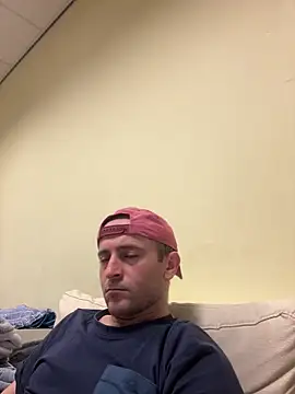 Snapshot of Majestik1 chatting on 04-09-26, 10:31 Majestik1 online show from 04-09-26, 10:31