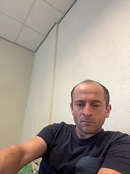 Snapshot of Majestik1 chatting on 04-11-26, 11:14 Majestik1 online show from 04-11-26, 11:14