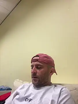 Snapshot of Majestik1 chatting on 04-14-26, 11:05 Majestik1 online show from 04-14-26, 11:05