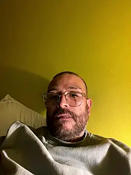 Zingaro0611 online show from 01-12-26, 07:41