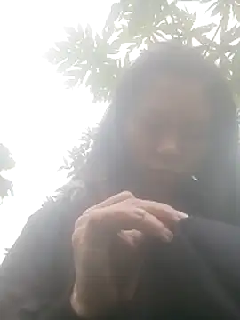 Snapshot of Xiuxiu-cute chatting on 01-07-26, 04:04 Xiuxiu-cute online show from 01-07-26, 04:04