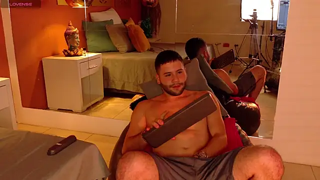 Snapshot of AndyKnoxx chatting on 01-14-26, 04:07 AndyKnoxx online show from 01-14-26, 04:07