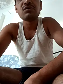 HotteboyShubh online show from 02-21-26, 04:24