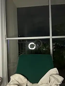 alesziarose  online show from 02-27-26, 12:32