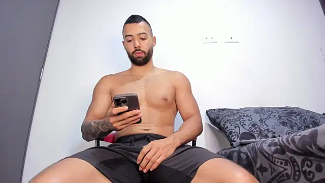 kyle collinz1 online show from 01-14-26, 05:57