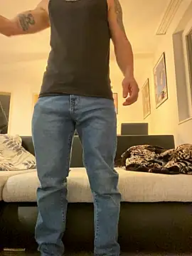 Fitlover1994 online show from 01-10-26, 10:39