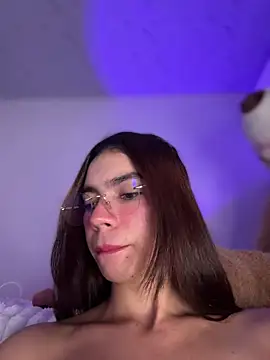 Eveliin ruiz online show from 03-24-26, 02:33