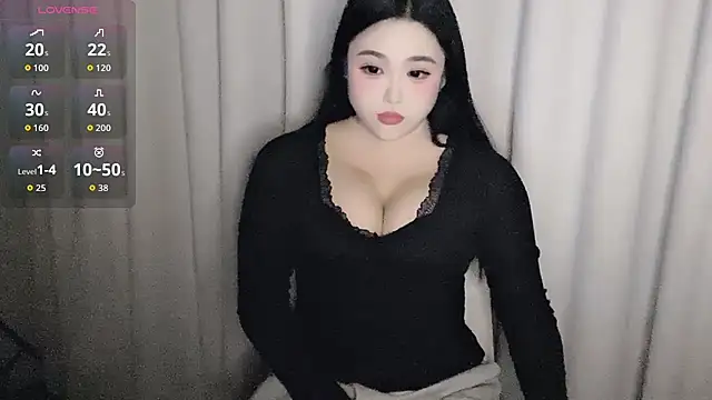 Missqiu-w online show from 01-14-26, 11:05