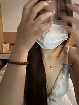 Snapshot of _xiaoxinxin_ chatting on 03-07-26, 01:57 xiaoxinxin online show from 03-07-26, 01:57