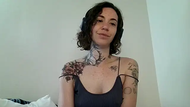 Dirty Pink online show from 04-02-26, 08:34