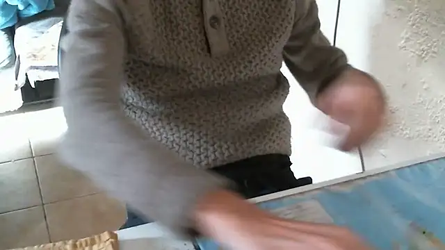 Snapshot of Renard0909 chatting on 01-07-26, 11:45 Renard0909 online show from 01-07-26, 11:45