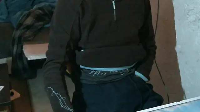 Snapshot of Renard0909 chatting on 01-13-26, 09:25 Renard0909 online show from 01-13-26, 09:25