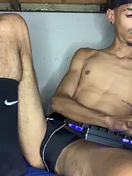 alexx 23cm online show from 02-04-26, 07:31