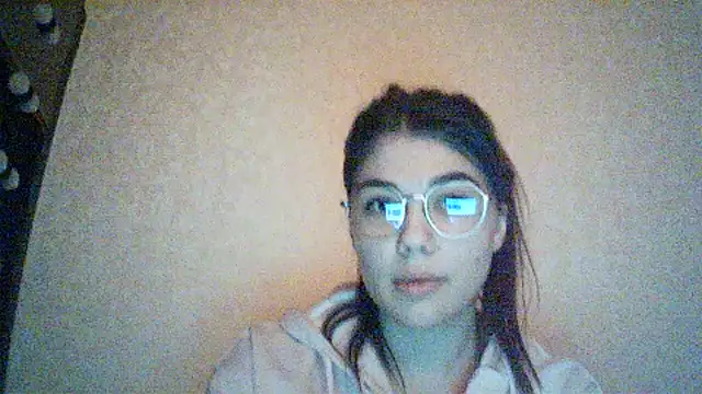 Snapshot of Tenovira chatting on 03-01-26, 12:45 Tenovira online show from 03-01-26, 12:45