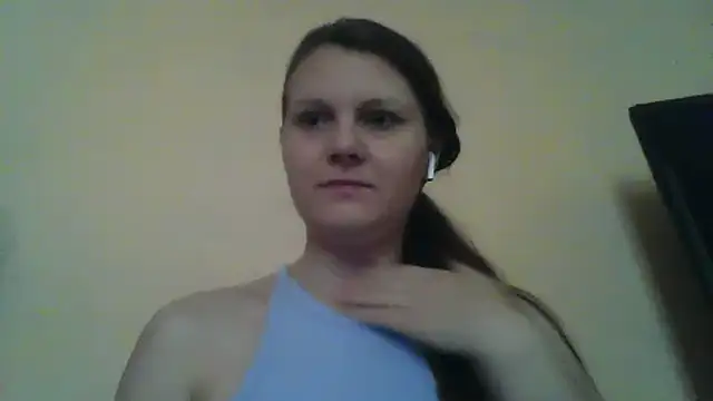 Snapshot of Fenariva chatting on 02-21-26, 08:37 Fenariva online show from 02-21-26, 08:37