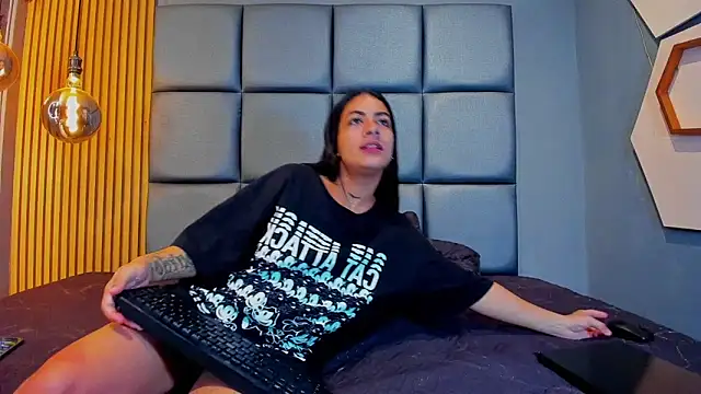 ZOE GIANLUCA online show from 02-10-26, 11:42