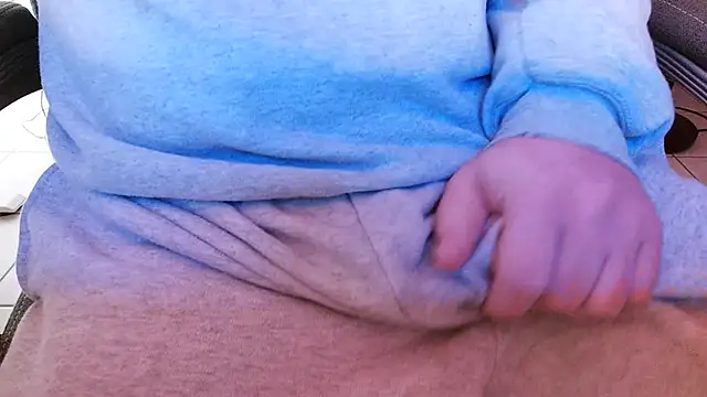 Dominic2295 online show from 02-01-26, 07:07