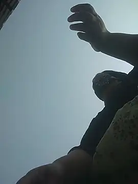 momo loves online show from 02-03-26, 04:21