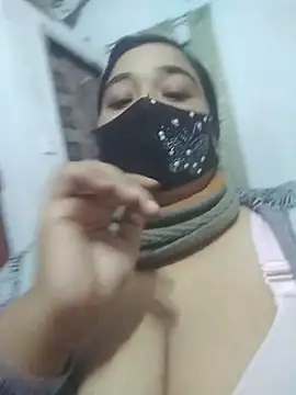 momo loves online show from 02-06-26, 03:33