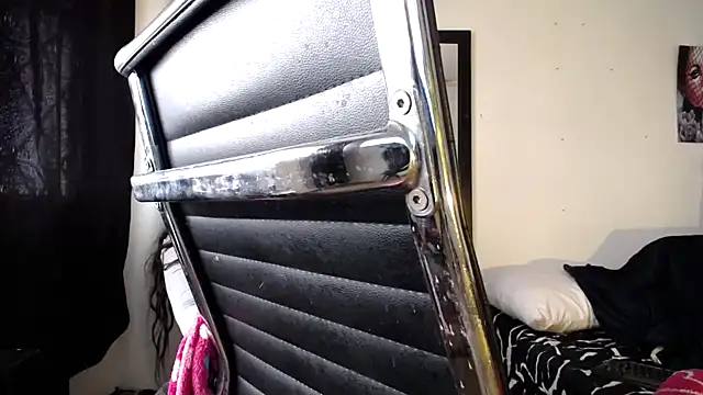 abril onnel online show from 02-04-25, 06:06