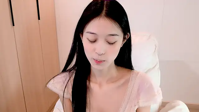 Snapshot of iiiiiiiiiu chatting on 01-17-26, 02:00 iiiiiiiiiu online show from 01-17-26, 02:00