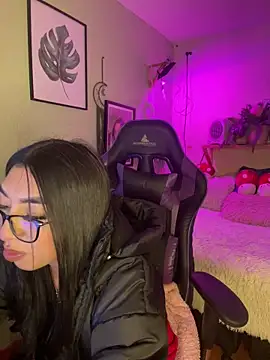 Natsrose online show from 02-13-26, 01:07