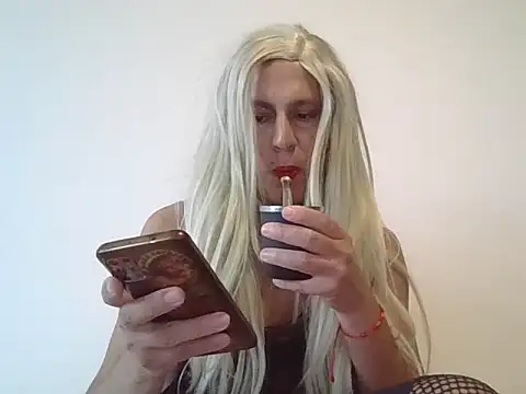 lorenacrossdreser online show from 01-15-26, 09:18