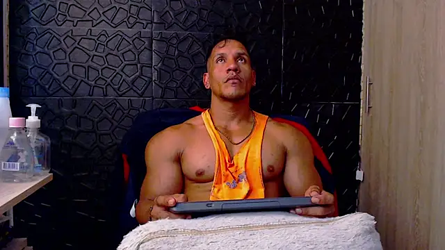 viktor herrera online show from 02-05-26, 04:11