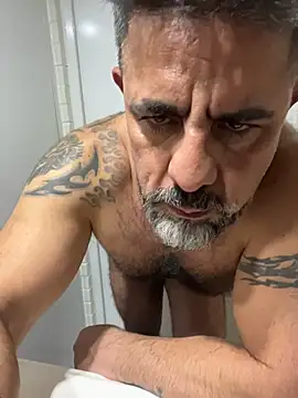 Snapshot of wolfbucker chatting on 01-16-26, 07:45 wolfbucker online show from 01-16-26, 07:45