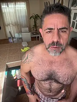 Snapshot of wolfbucker chatting on 02-26-26, 04:06 wolfbucker online show from 02-26-26, 04:06