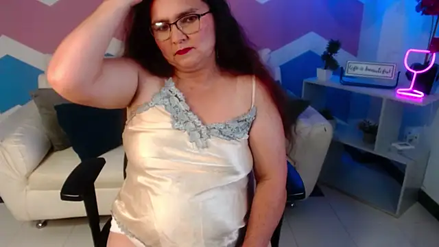 elena milf1 online show from 01-11-26, 04:34