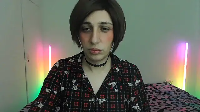 HoneyValentine online show from 02-19-26, 08:05