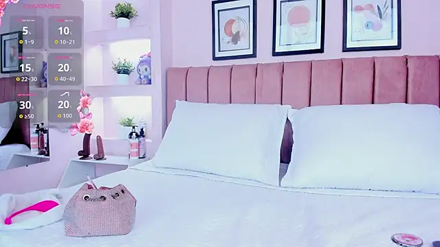 Snapshot of Katteyes__ chatting on 04-01-26, 03:09 Katteyes online show from 04-01-26, 03:09